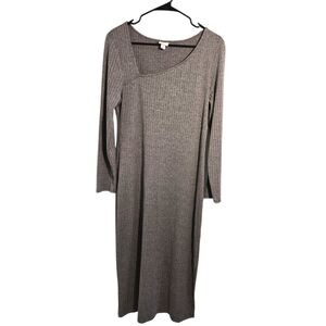 Body Hugging A New Day dress plunging neckline long sleeve greyscale. Sz. L